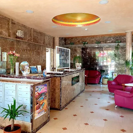 Sunny Day Club فندق