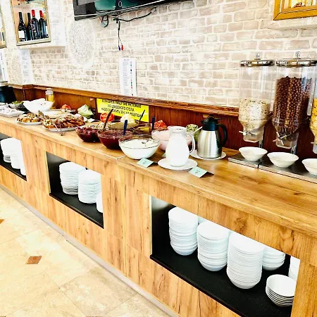 Sunny Day Club فندق 3*