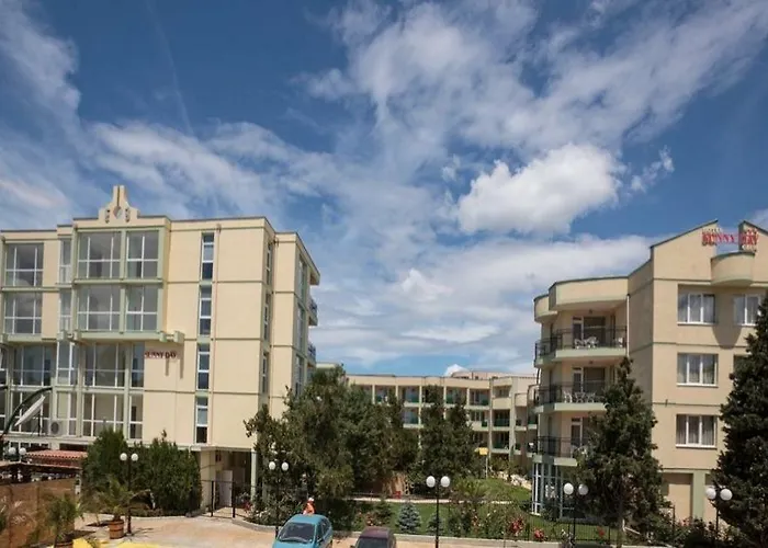 Sunny Day Club Hotell