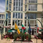 Sunny Day Club Hotell