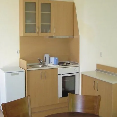 Sunny Day Club Hotel 3*