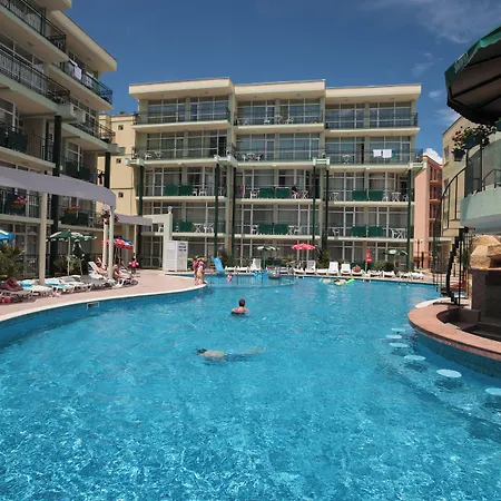 Otel Sunny Day Club 3*