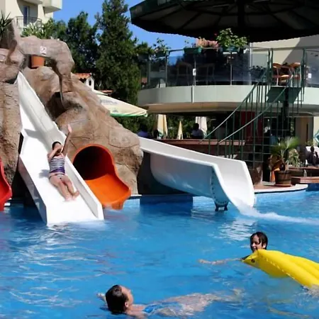 Sunny Day Club Otel 3*