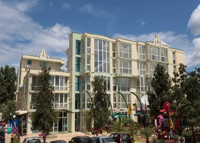 Sunny Day Club Hotel 3*